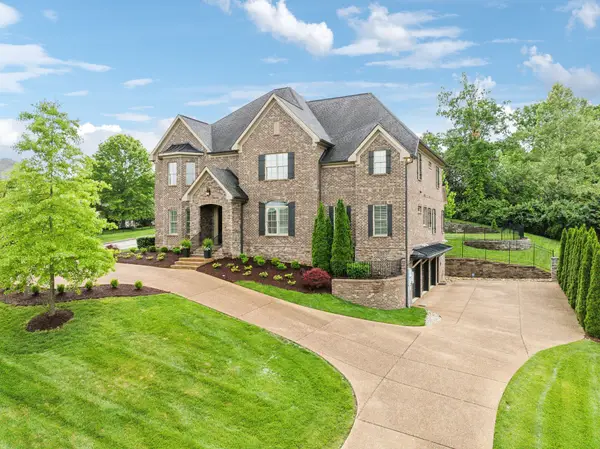 9559 Hampton Reserve Dr, Brentwood, TN 37027