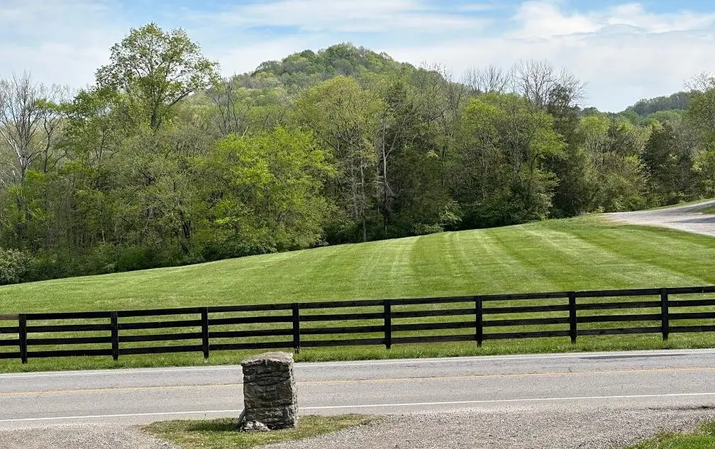 6414 Peytonsville Arno Rd, College Grove, TN 37046 - Image #1