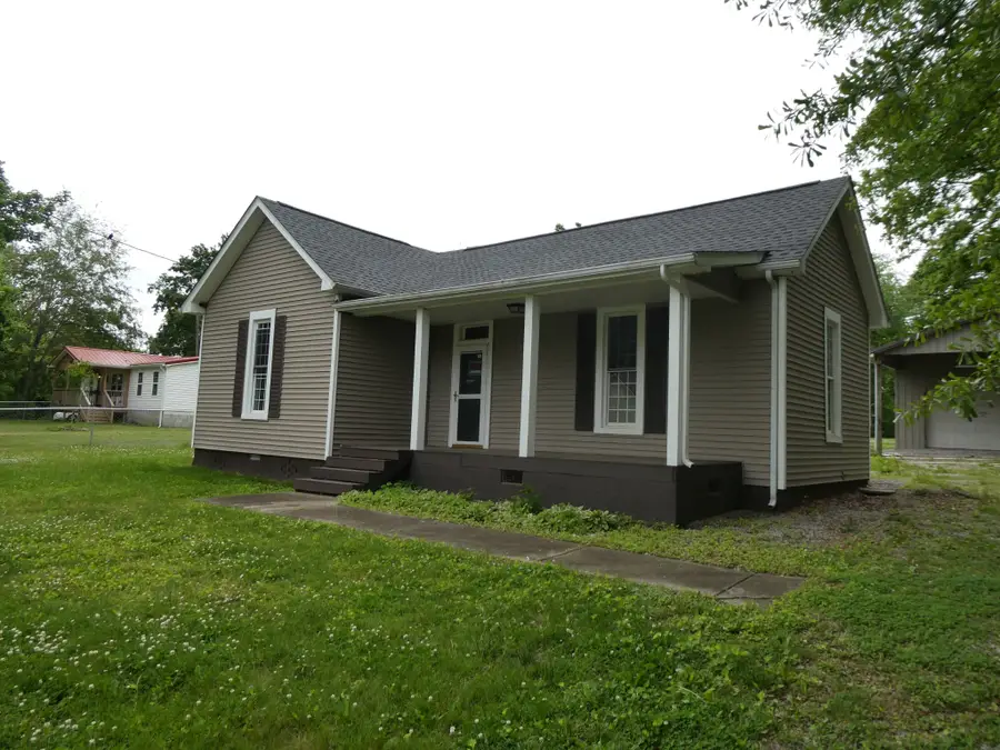 204 Winters St, Adams, TN 37010 - #2