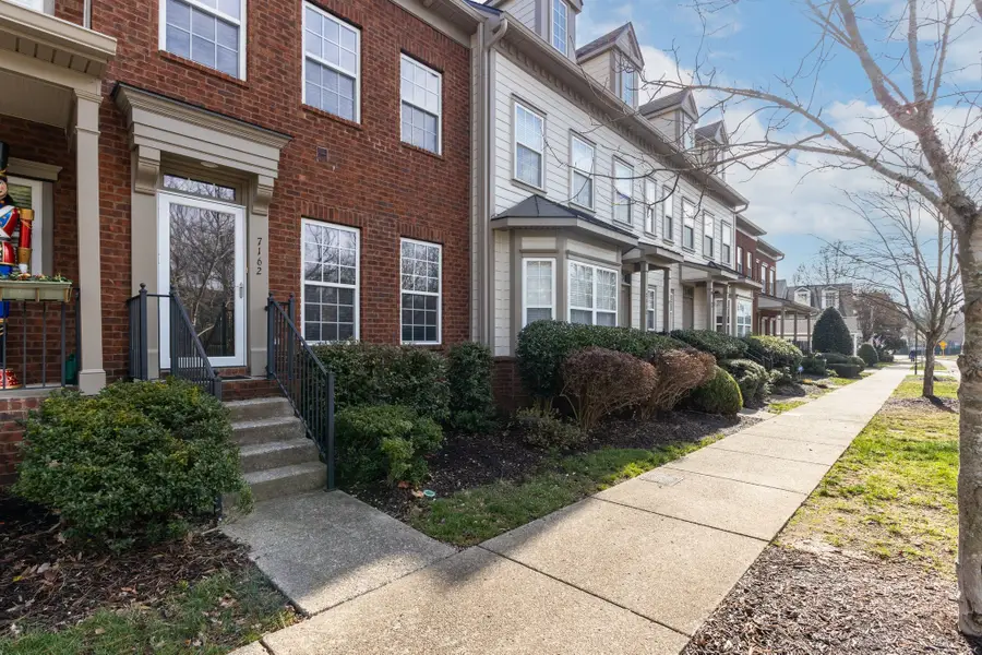 7162 Sunnywood Dr, Nashville, TN 37211 - Image #2
