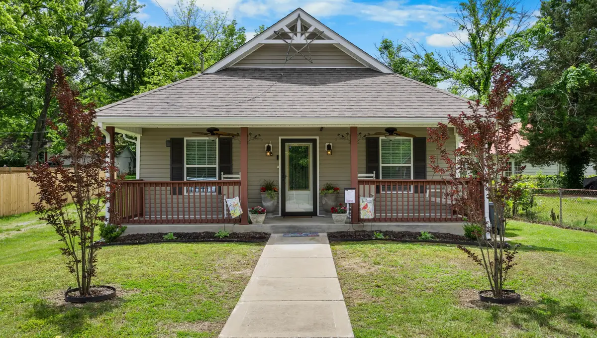 914 Woodland St, Clarksville, TN 37040 - #1