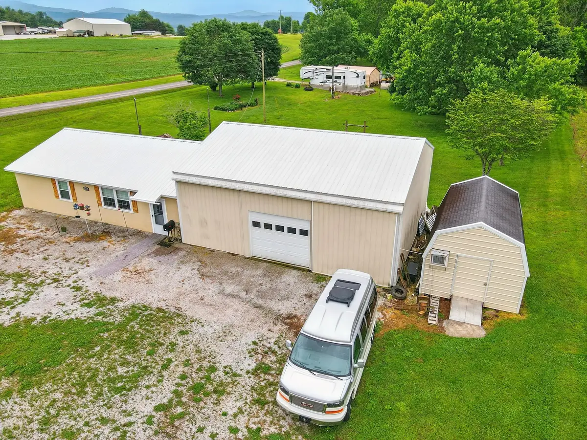 1142 Maxwell Rd, Belvidere, TN 37306 - Image #1