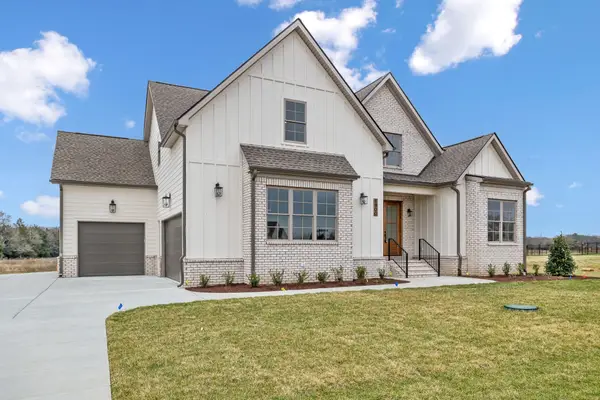 1900 Martha Washington Way, Murfreesboro, TN 37130