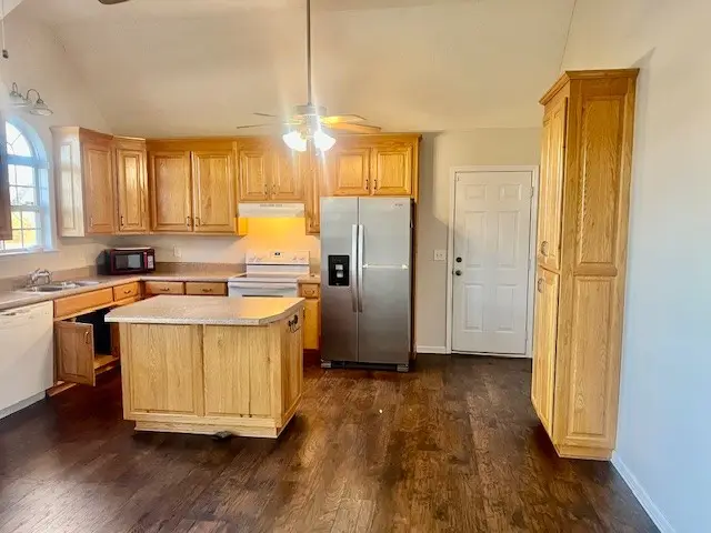 51 Hunters Ridge Dr S, Fayetteville, TN 37334 - Image #1