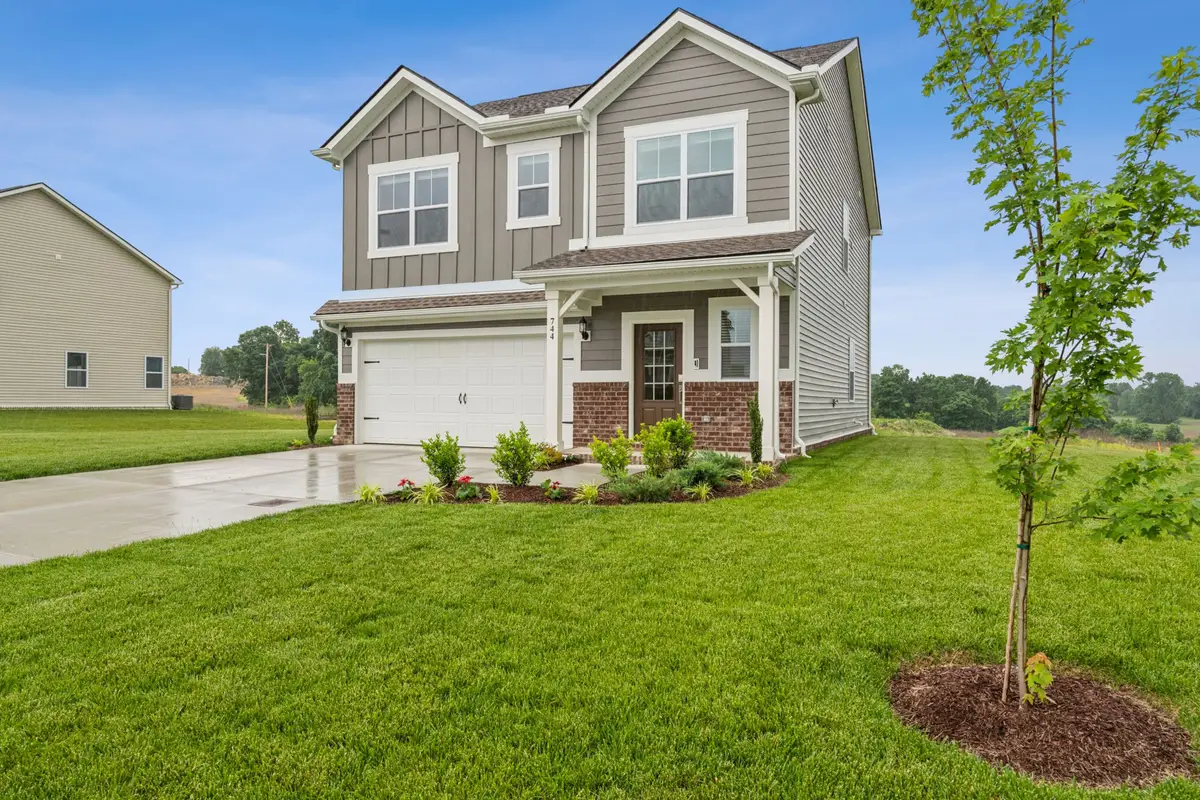 744 Emerson Ln, Westmoreland, TN 37186 - Image #1