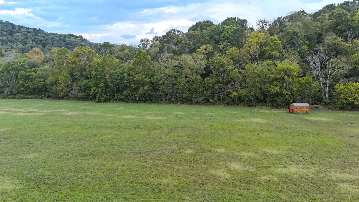 8 Hartsville Road, Lafayette, TN 37083 - Image #1