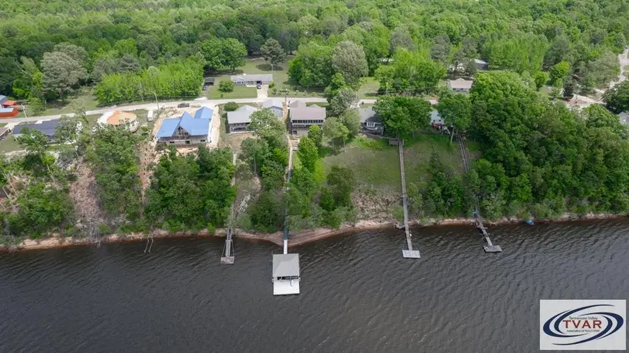 495 Shore Dr, Big Sandy, TN 38221 - Image #3