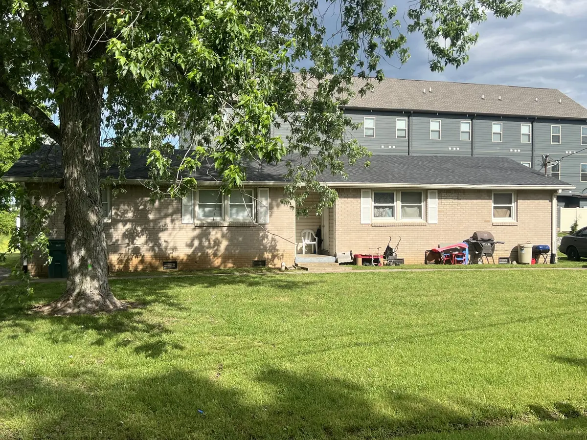 713 Kent Dr, Lebanon, TN 37087 - #1