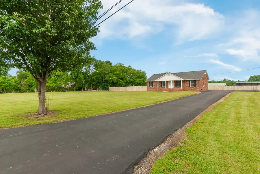 1664 Fishing Ford Rd, Belfast, TN 37019 - Image #2