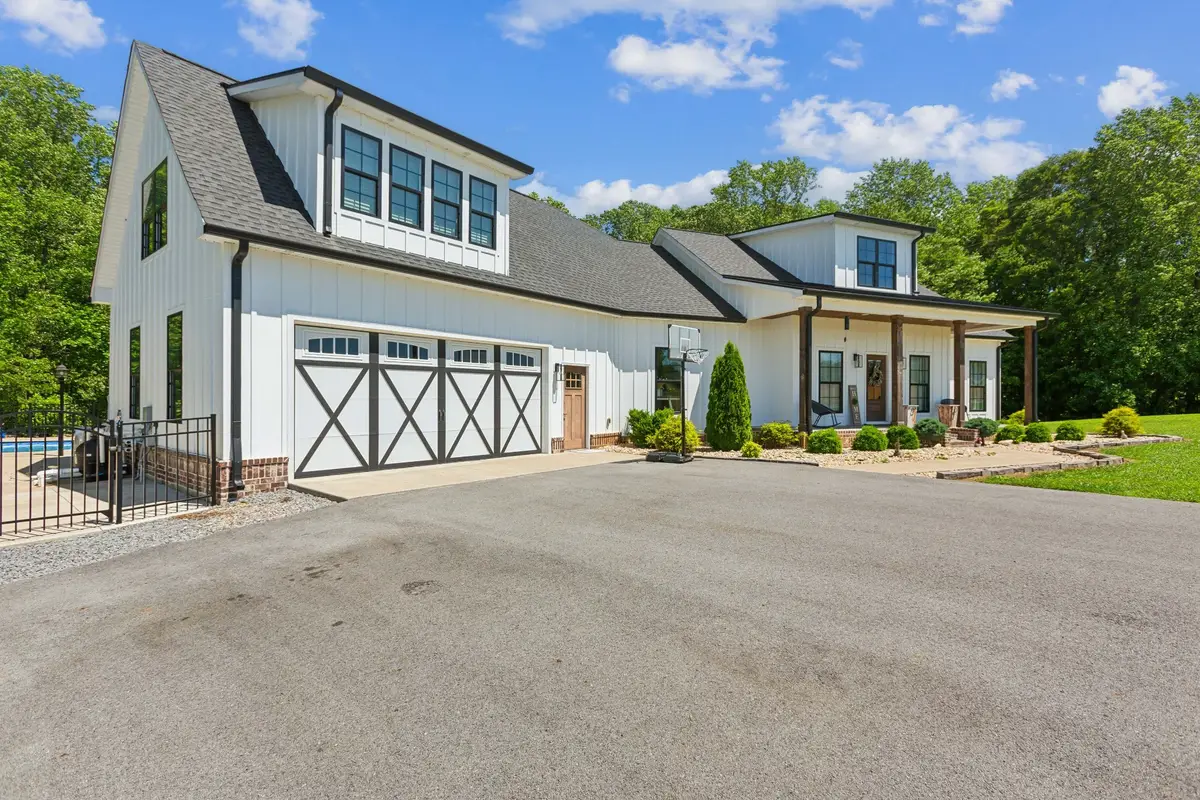 1930 Williams Rd, Lafayette, TN 37083 - Image #1