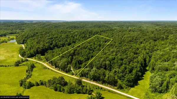 4040 Jack Saunders Rd, Waverly, TN 37185