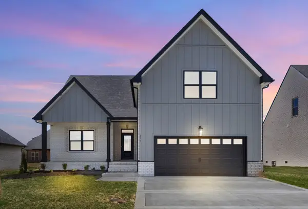 113 Aspen Pine Dr, Clarksville, TN 37043