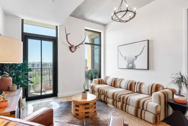 1510 Demonbreun St #701, Nashville, TN 37203