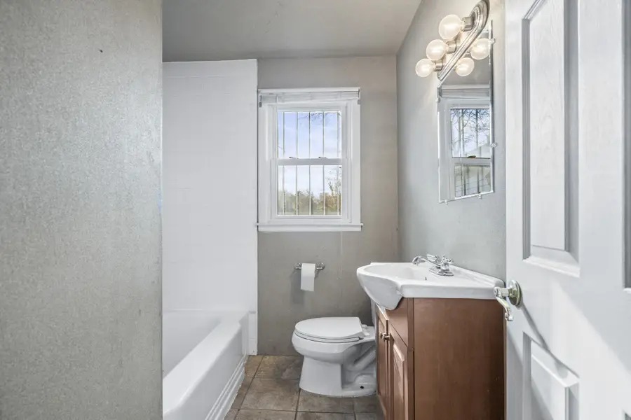 723 Vanderhorst Dr, Nashville, TN 37207 - Image #3