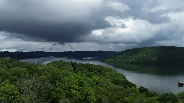 18 Lake Meadow, Smithville, TN 37166