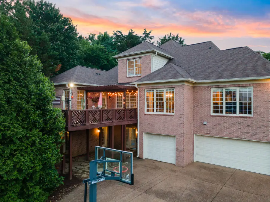 2425 Deerbourne Dr, Brentwood, TN 37027 - #2