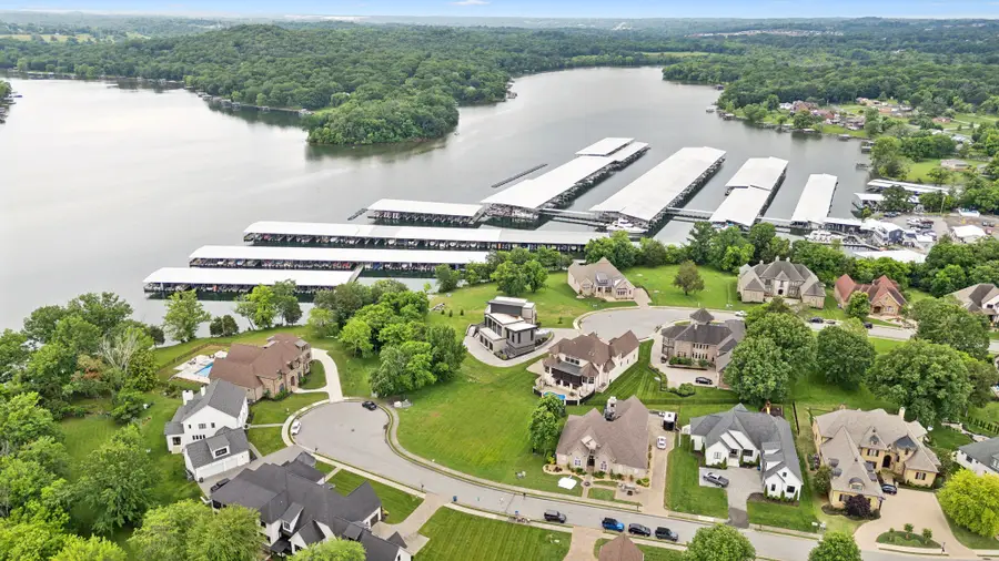 212 Camille Victoria Ct, Mount Juliet, TN 37122 - #3