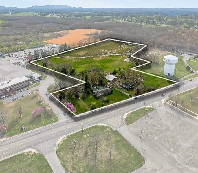 1131 W Broad St, Smithville, TN 37166 - Image #1