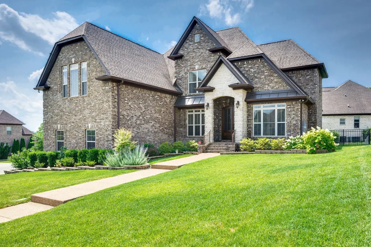 503 Montrose Dr, Mount Juliet, TN 37122 - #1