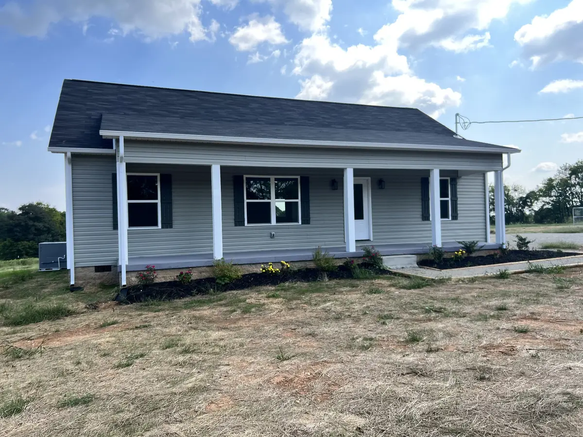 5712 Little Dry Creek Rd, Pulaski, TN 38478 - Image #1