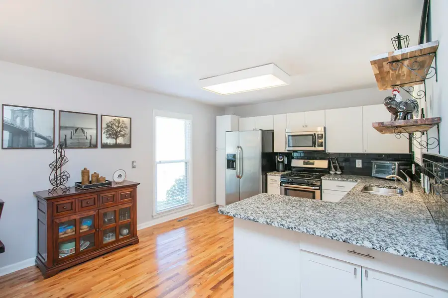 321 Amherst Dr, Murfreesboro, TN 37128 - #2