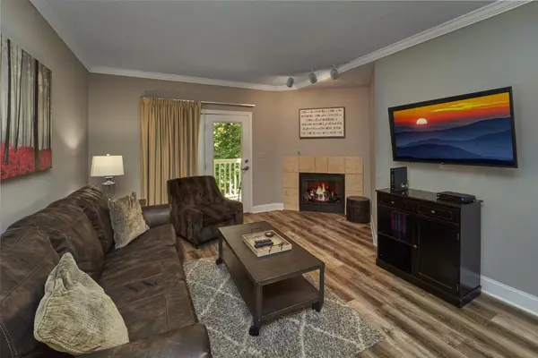 818 Golf View Blvd #1303, Sevierville, TN 37863