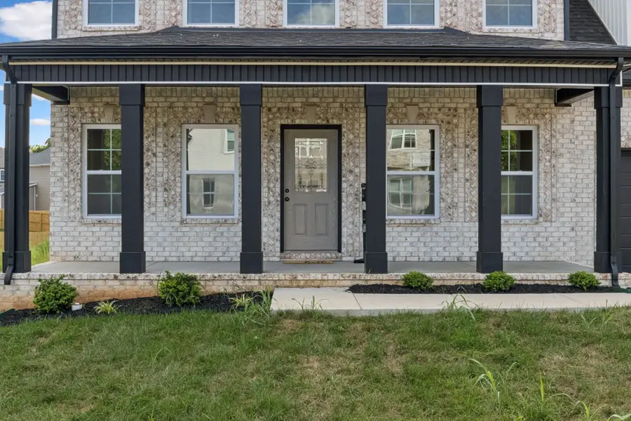 726 Buffalo Ford Dr, Clarksville, TN 37042 - Image #2