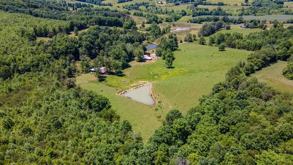 2216 Cove Hill Rd, Pikeville, TN 37367 - #1