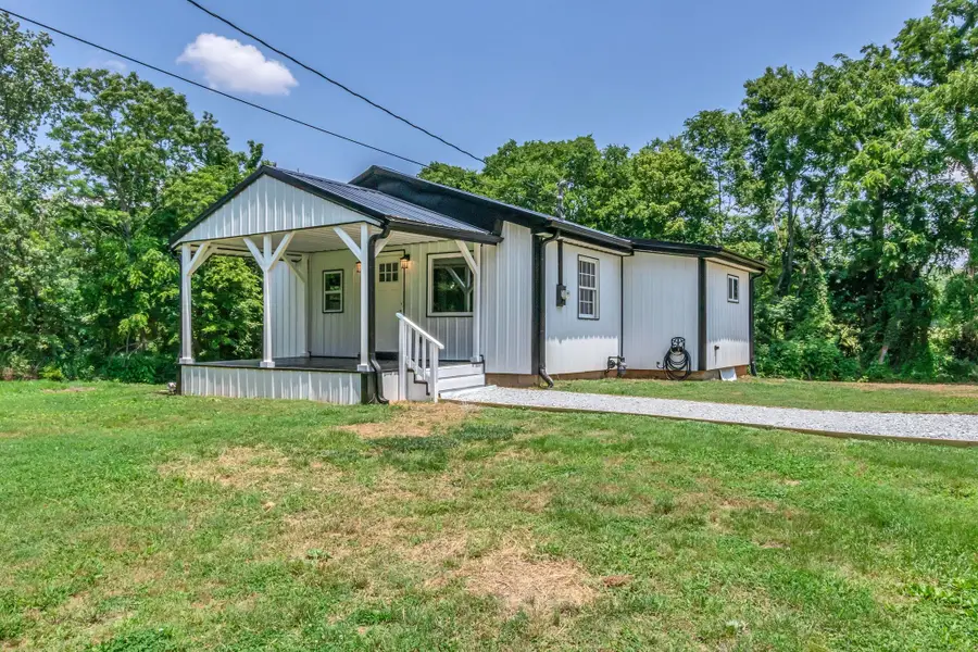 325 Francis Rd, Decherd, TN 37324 - Image #3
