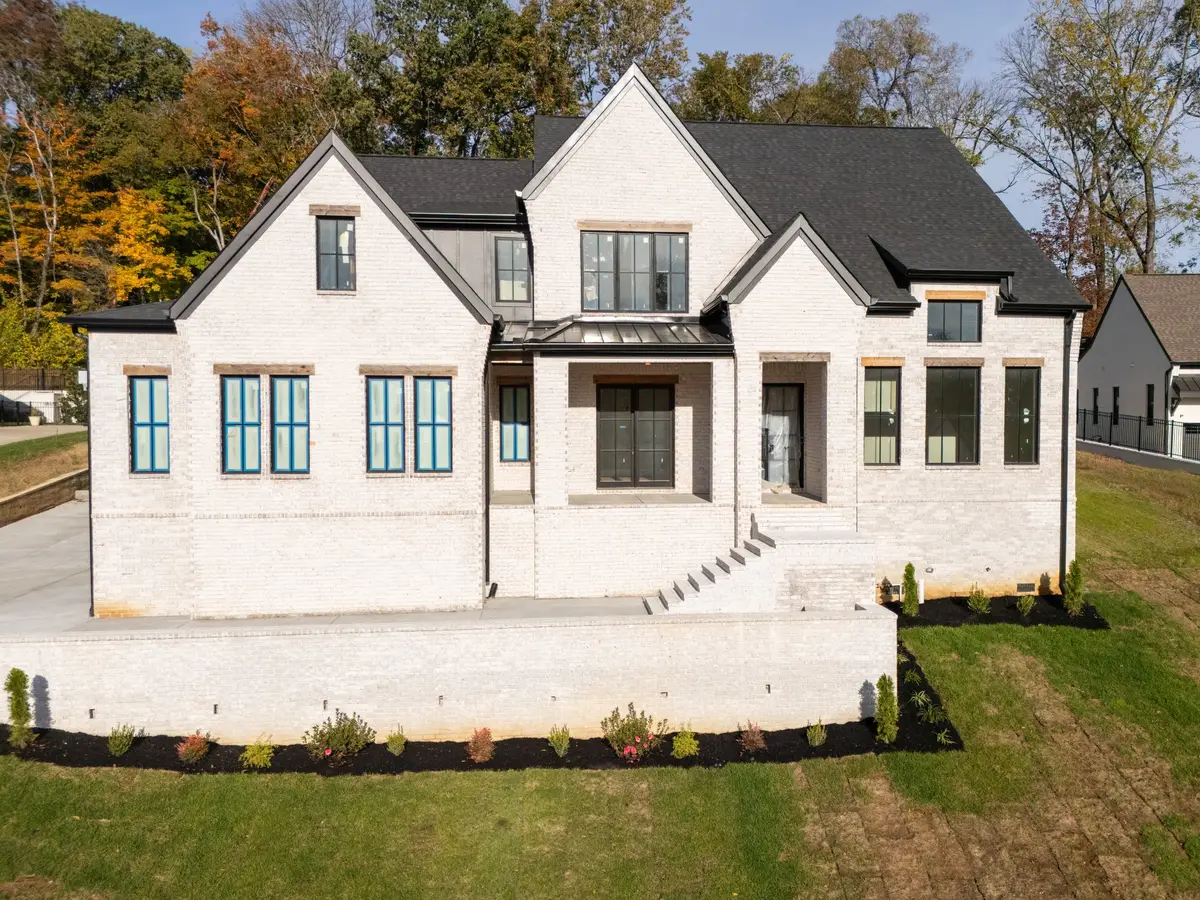 1586 Eastwood Dr, Brentwood, TN 37027 - #1