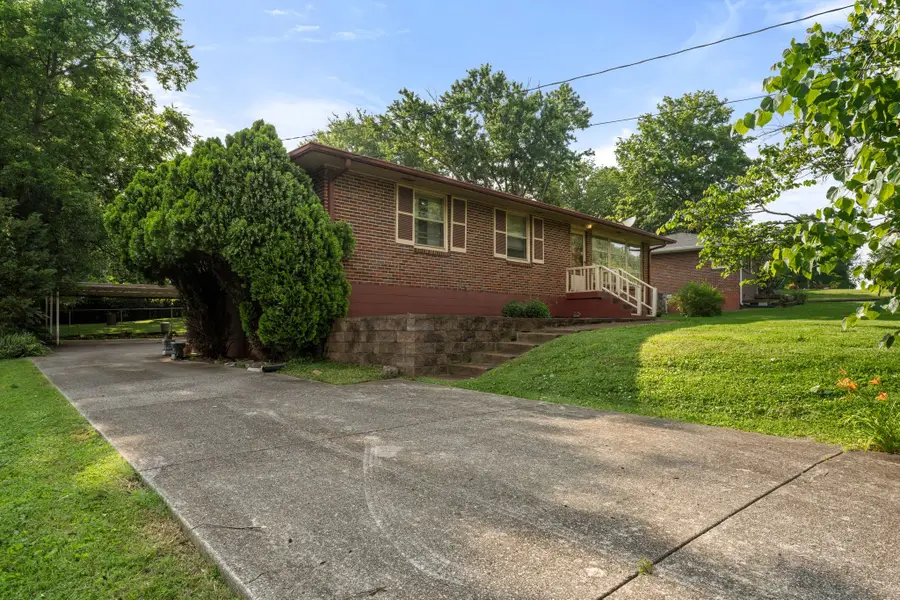 4505 Helmwood Dr, Nashville, TN 37216 - Image #3