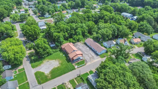 317 E 18th St, Columbia, TN 38401