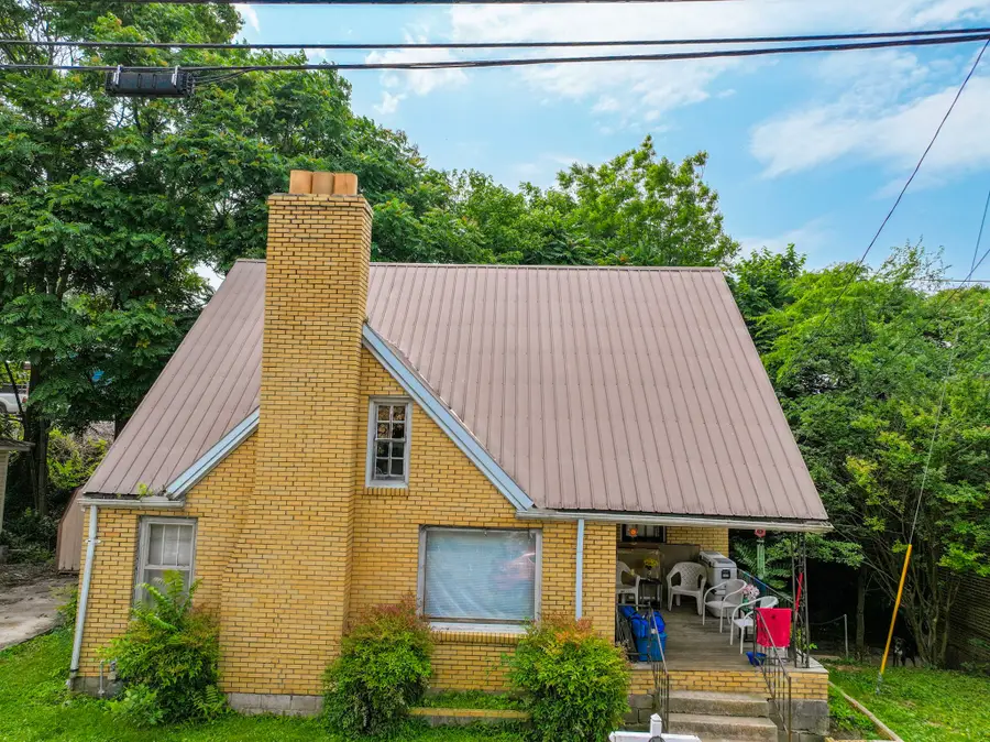 102 W Sparta St, McMinnville, TN 37110 - #3