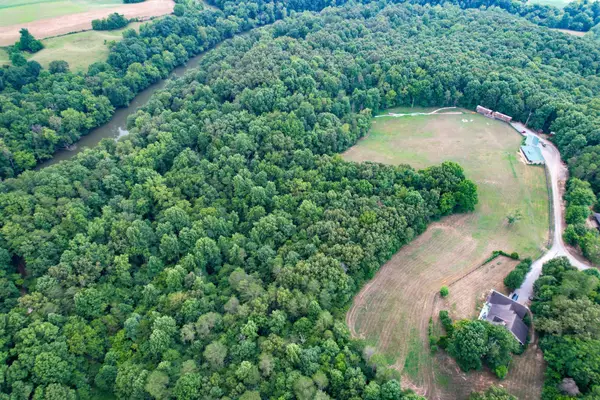 1 Pates Hill, Mosheim, TN 37818