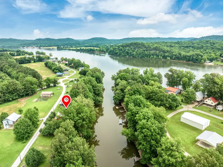 91 Creekside View Ln, Decaturville, TN 38329 - Image #2