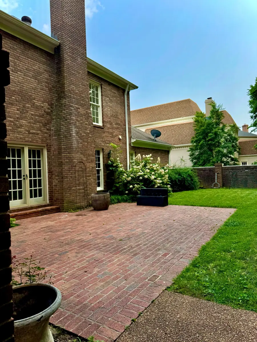 96 Jamestown Park, Nashville, TN 37205 - Image #2