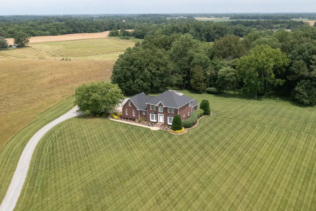 300 N Happy Hollow Rd, Portland, TN 37148 - Image #1