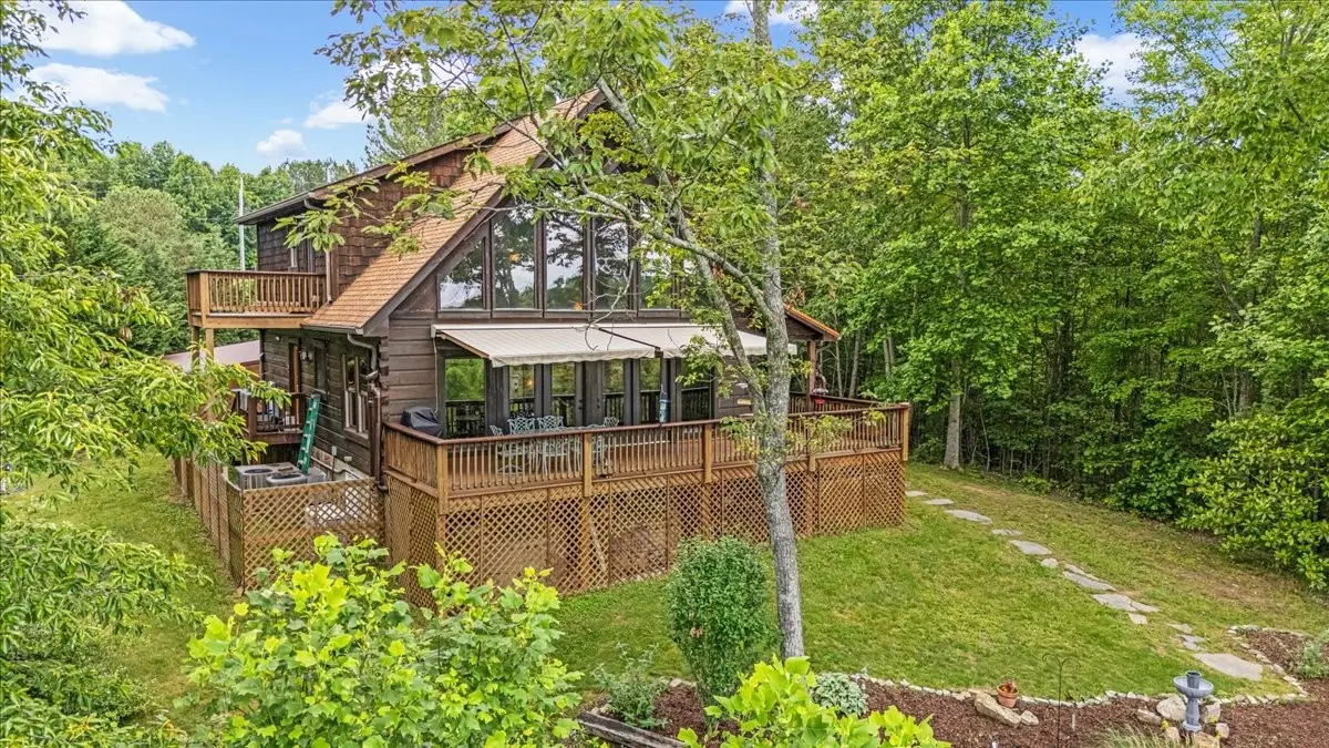 1085 Thunder Ridge Dr, South Pittsburg, TN 37380 - Image #1