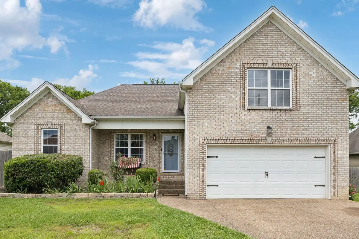 413 Guethlein Dr, Mount Juliet, TN 37122 - #1