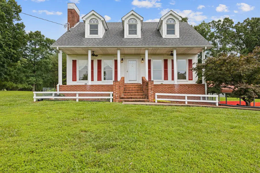 4045 Old Nashville Hwy, Mc Ewen, TN 37101 - Image #2