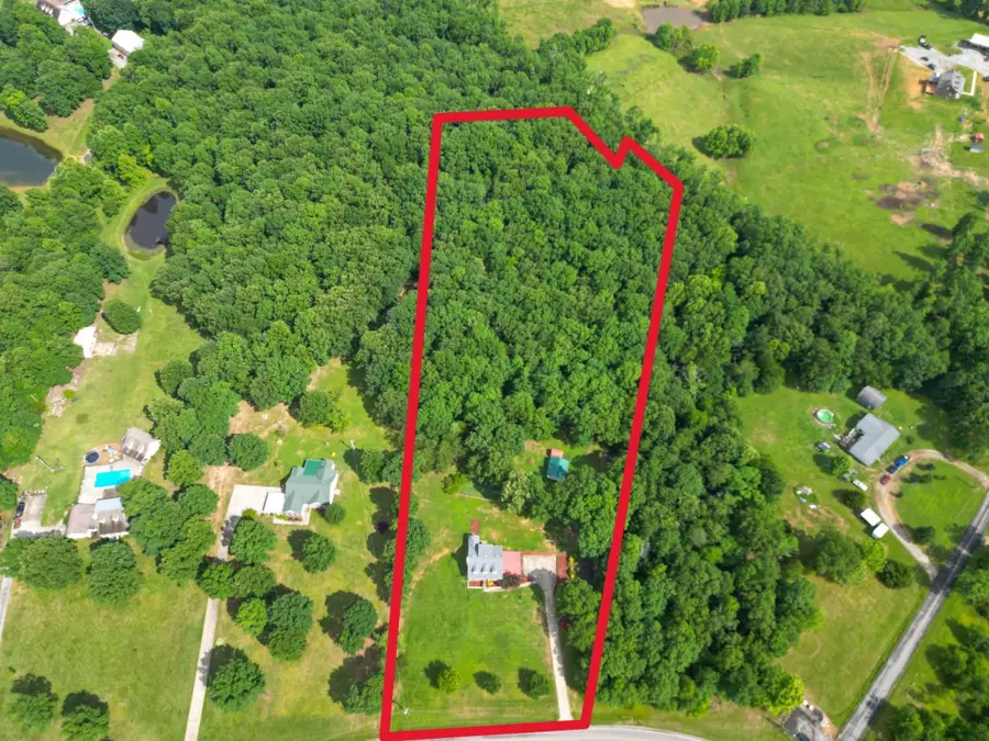 4045 Old Nashville Hwy, Mc Ewen, TN 37101 - Image #3