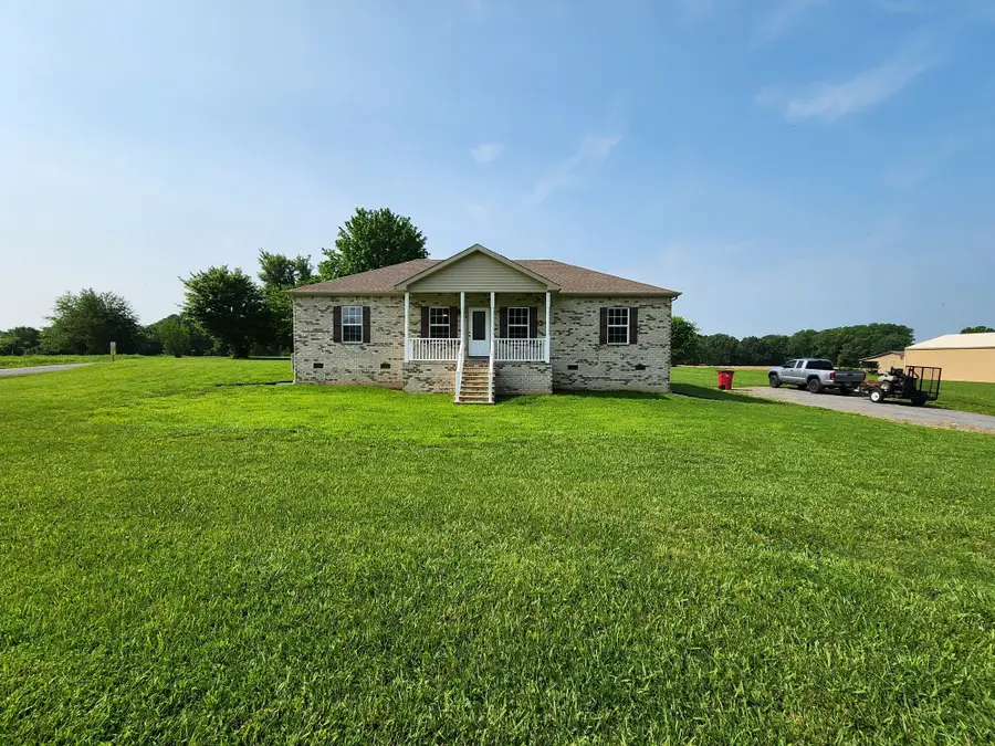 4574 Long Creek Rd, Lafayette, TN 37083 - Image #2