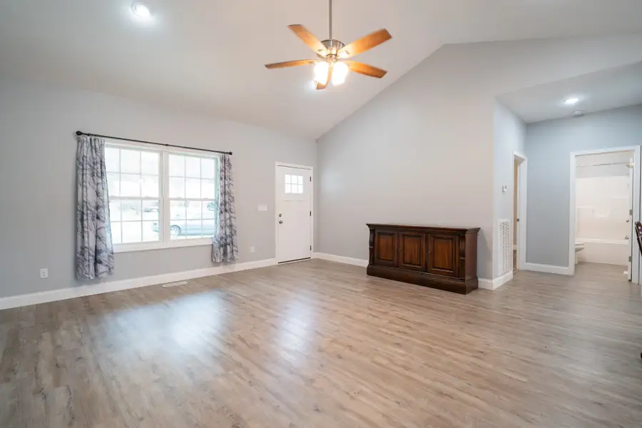 1366 Hidden Valley Rd, Livingston, TN 38570 - Image #3