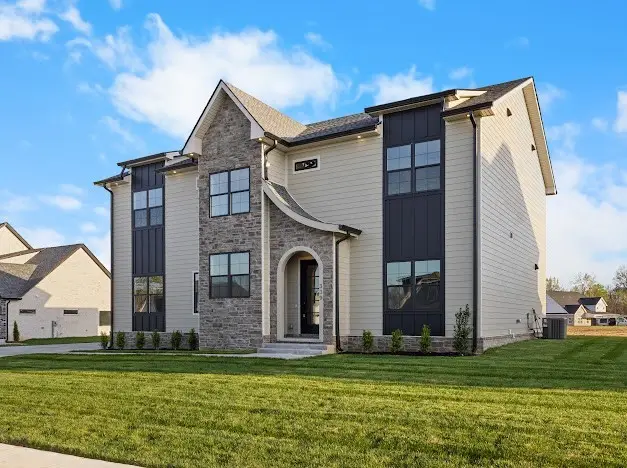 339 Ellington Dr, Clarksville, TN 37043 - #1