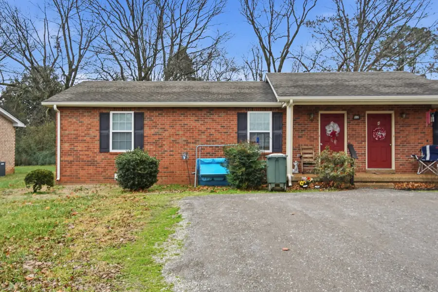 102 Gayla Ct, Portland, TN 37148 - Image #2