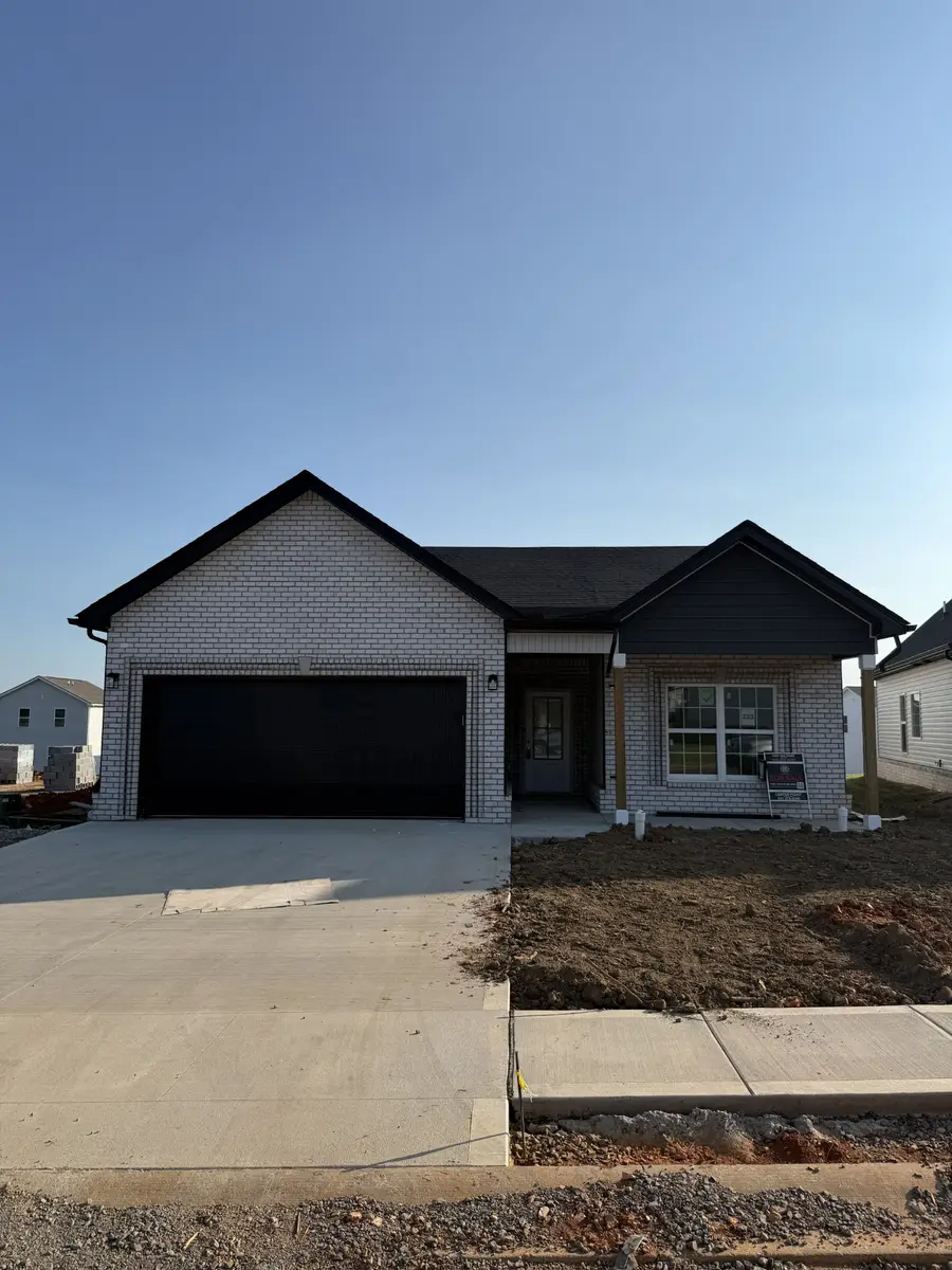 382 Kingland Ln, Clarksville, TN 37043 - Image #2