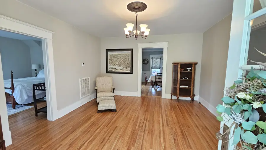 315 Seven Mile Ferry Rd, Cunningham, TN 37052 - Image #2