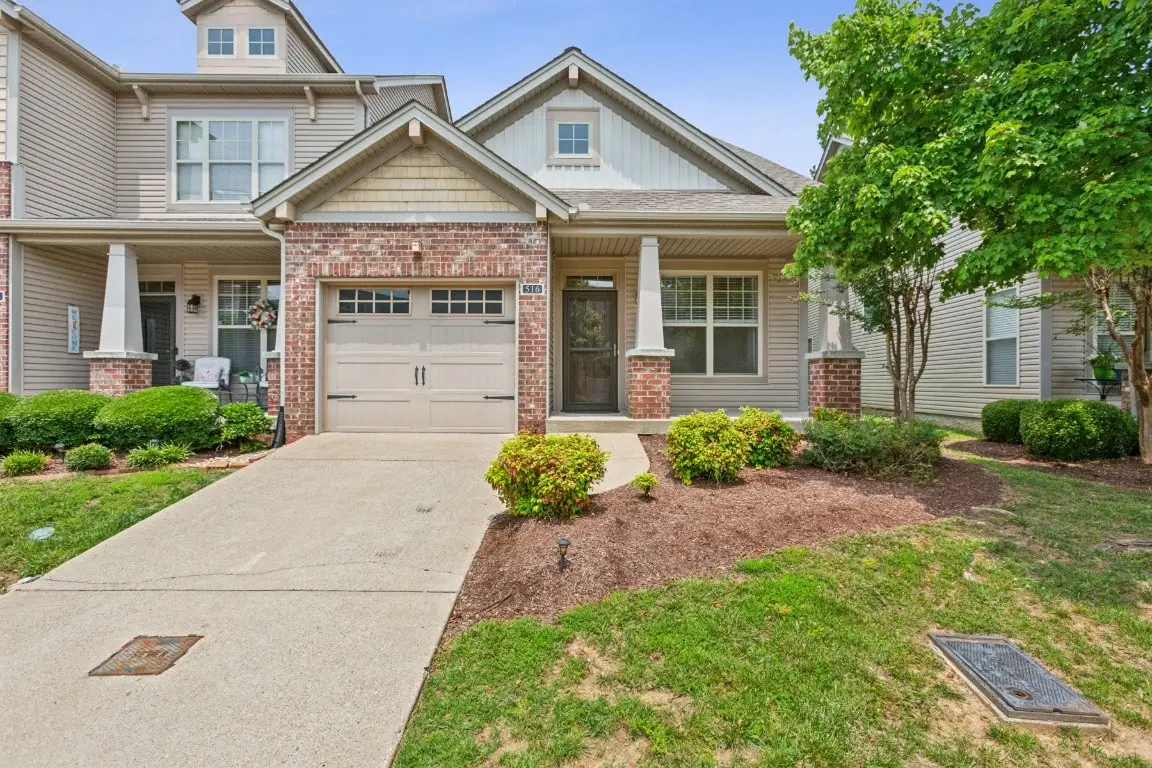 516 Griffin Cir, Hermitage, TN 37076 - Image #1