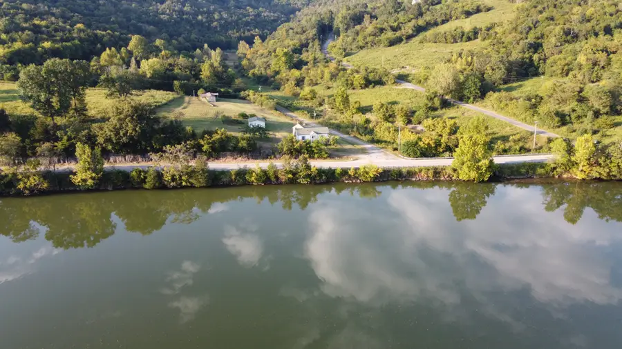 2740 Gladdice Hwy, Whitleyville, TN 38588 - Image #3