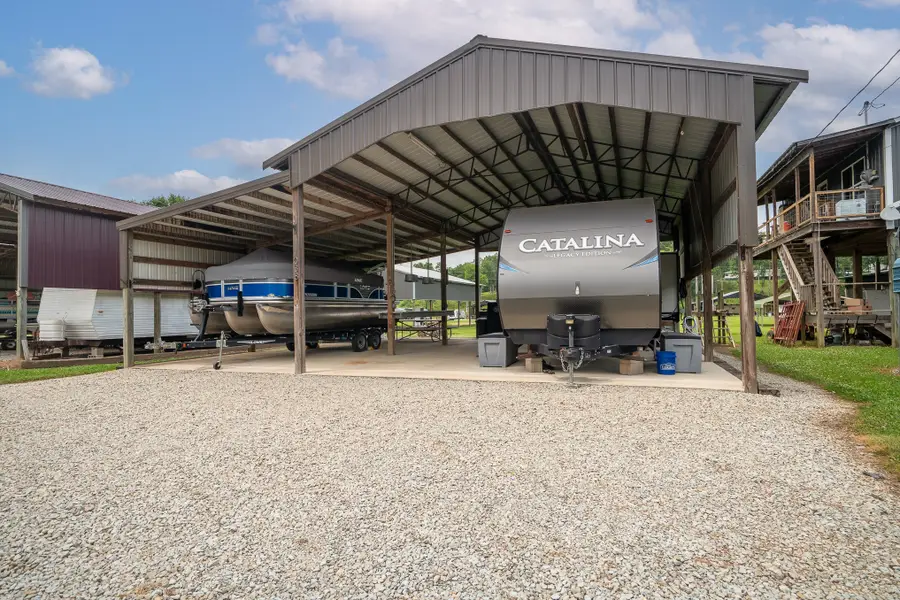 1038 Wc Pickett, Clifton, TN 38425 - #2